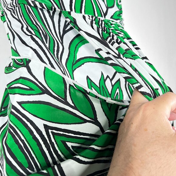 NWT Kitty Halter Dress White Green Leaf Design Six Brown Buttons Size Small - Picture 9 of 15